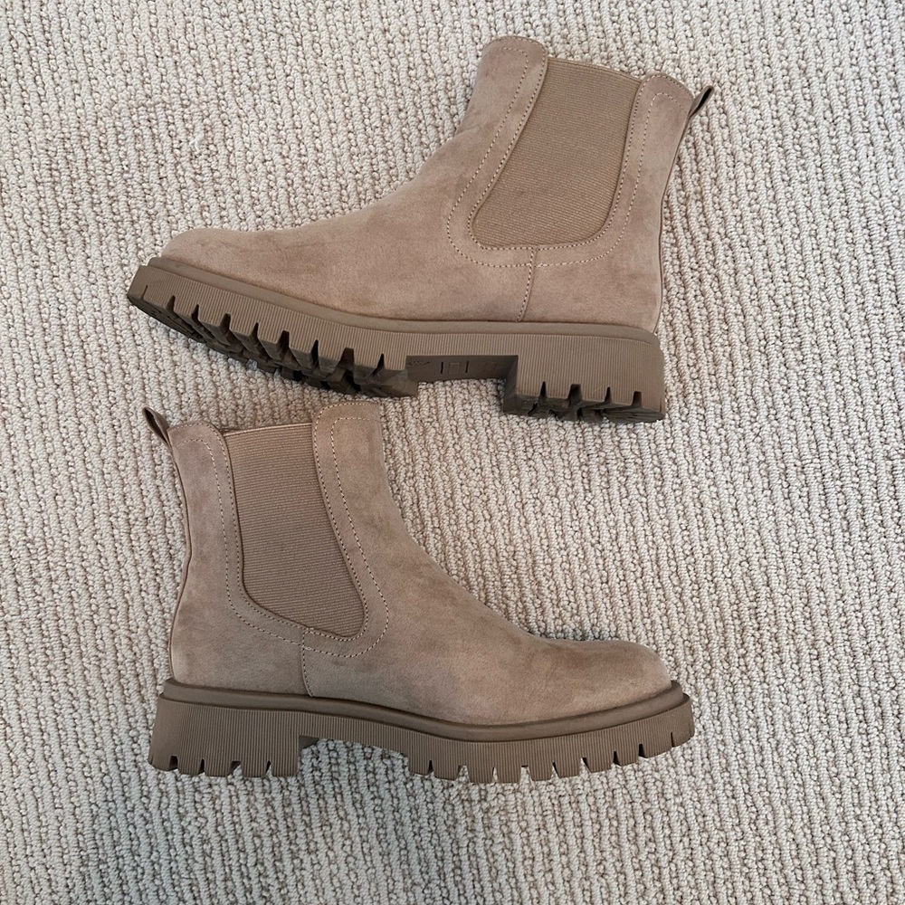 Old Navy Taupe Ankle Boots